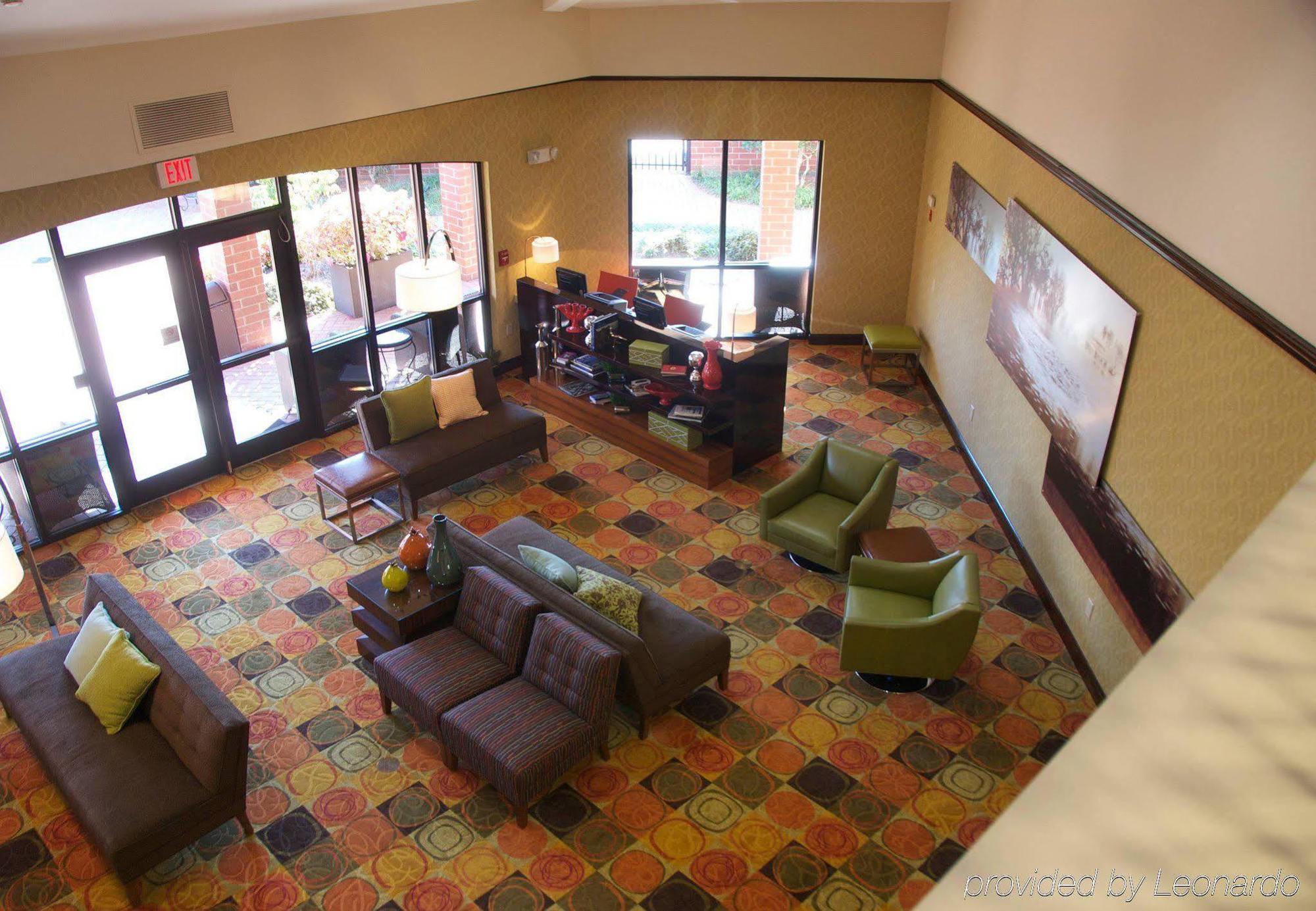 Courtyard By Marriott Hickory Hotel Exterior photo